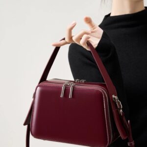 Women's Handbag with Unique Shell Design – Genuine Leather Crossbody & Shoulder Bag – High Quality Purse Size 22 (8.7") for Daily Use, Travel & Work