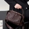 Women's Boston Style Crossbody Shoulder Bag with Wrinkled Pattern Size 24 for Stylish Ladies